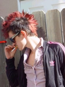 Here the fauxhawk has been dyed, keeping it noticable and abrasive.